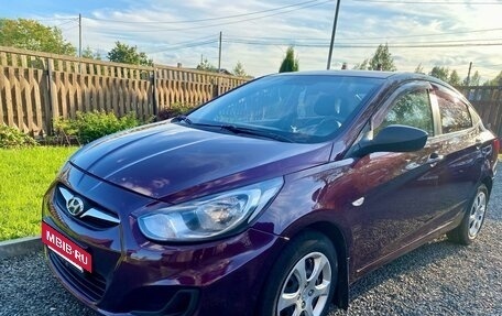 Hyundai Solaris II рестайлинг, 2011 год, 760 000 рублей, 3 фотография