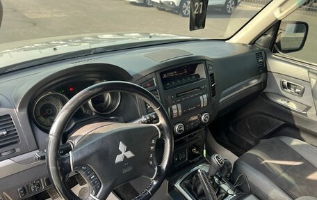 Mitsubishi Pajero IV, 2008 год, 1 799 000 рублей, 11 фотография