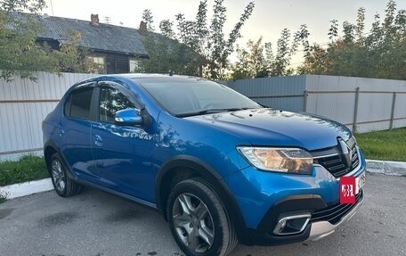 Renault Logan II, 2018 год, 888 000 рублей, 5 фотография