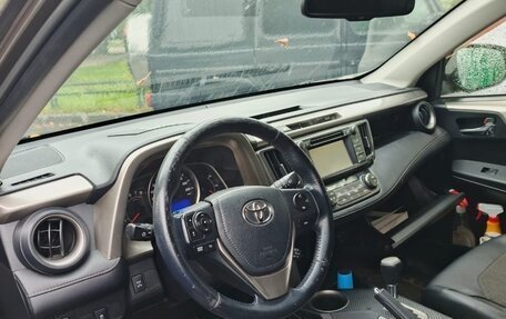 Toyota RAV4, 2013 год, 1 800 000 рублей, 3 фотография