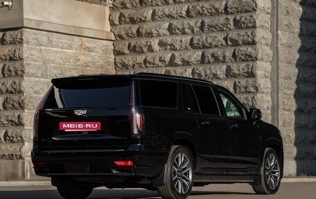 Cadillac Escalade V, 2021 год, 14 900 000 рублей, 3 фотография