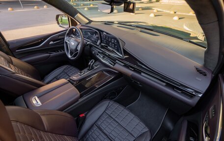 Cadillac Escalade V, 2021 год, 14 900 000 рублей, 11 фотография