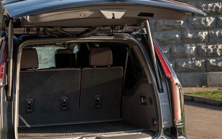 Cadillac Escalade V, 2021 год, 14 900 000 рублей, 19 фотография
