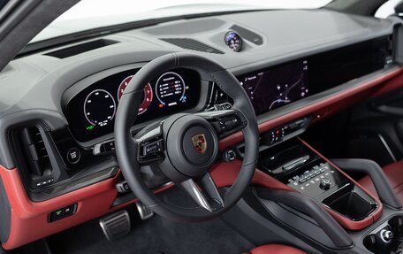 Porsche Cayenne III, 2024 год, 22 290 000 рублей, 10 фотография