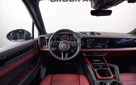 Porsche Cayenne III, 2024 год, 22 290 000 рублей, 16 фотография
