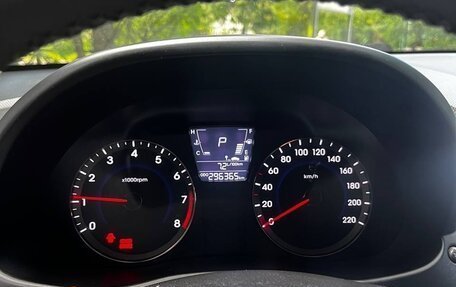 Hyundai Solaris II рестайлинг, 2012 год, 550 000 рублей, 2 фотография