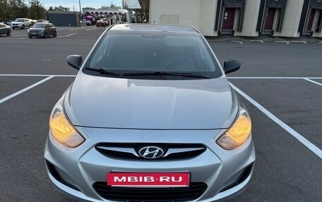 Hyundai Solaris II рестайлинг, 2012 год, 655 000 рублей, 2 фотография