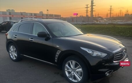 Infiniti FX II, 2012 год, 1 750 000 рублей, 2 фотография
