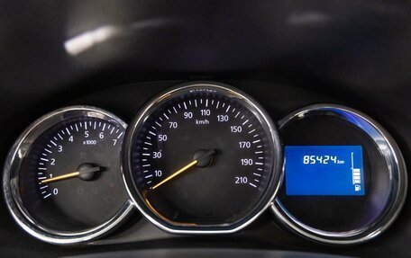 Renault Logan II, 2018 год, 898 000 рублей, 9 фотография