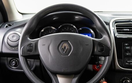 Renault Logan II, 2018 год, 898 000 рублей, 16 фотография