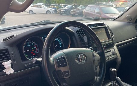 Toyota Land Cruiser 200, 2010 год, 3 000 000 рублей, 5 фотография