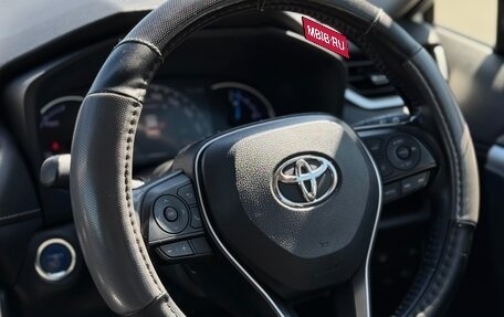 Toyota RAV4, 2019 год, 2 995 000 рублей, 10 фотография