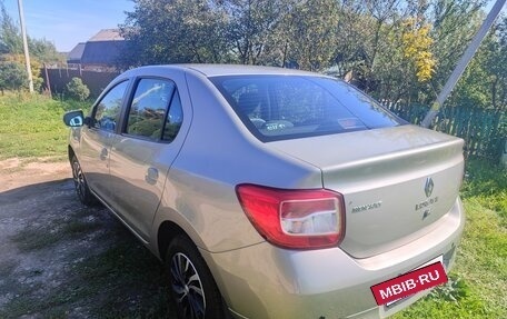 Renault Logan II, 2015 год, 850 000 рублей, 3 фотография