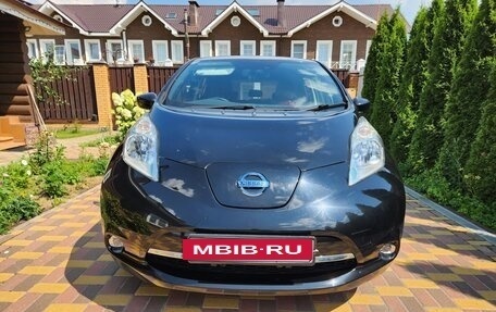 Nissan Leaf I, 2016 год, 999 999 рублей, 2 фотография