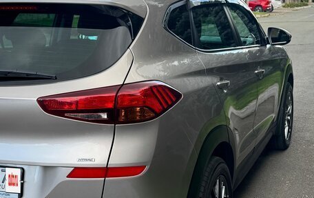 Hyundai Tucson III, 2018 год, 2 360 000 рублей, 6 фотография
