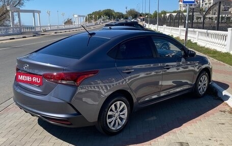 Hyundai Solaris II рестайлинг, 2021 год, 1 300 000 рублей, 2 фотография