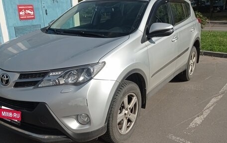 Toyota RAV4, 2012 год, 1 900 000 рублей, 2 фотография