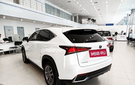 Lexus NX I, 2018 год, 2 830 000 рублей, 7 фотография