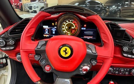 Ferrari 488, 2017 год, 20 394 048 рублей, 10 фотография