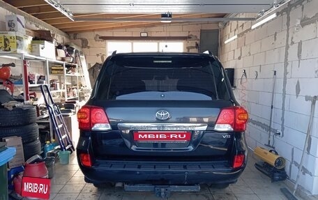 Toyota Land Cruiser 200, 2013 год, 3 800 000 рублей, 2 фотография