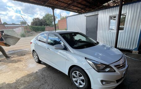 Hyundai Solaris II рестайлинг, 2016 год, 855 900 рублей, 5 фотография