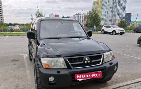 Mitsubishi Pajero III рестайлинг, 2004 год, 720 000 рублей, 2 фотография