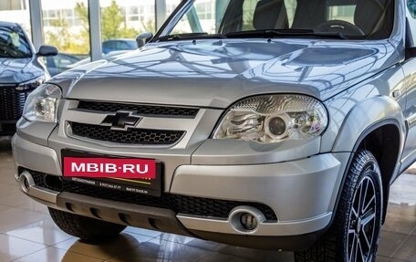 Chevrolet Niva I рестайлинг, 2016 год, 758 000 рублей, 9 фотография