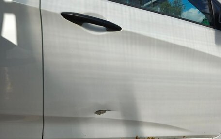 Hyundai Solaris II рестайлинг, 2011 год, 535 000 рублей, 5 фотография