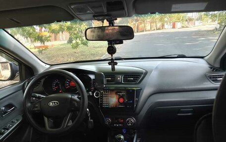 KIA Rio III рестайлинг, 2012 год, 860 000 рублей, 3 фотография