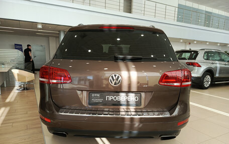 Volkswagen Touareg III, 2012 год, 1 713 000 рублей, 6 фотография