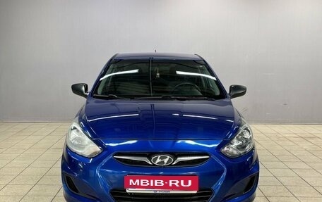 Hyundai Solaris II рестайлинг, 2011 год, 550 000 рублей, 2 фотография