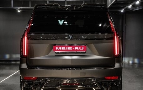 Cadillac Escalade V, 2023 год, 18 000 000 рублей, 3 фотография