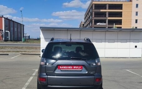 Mitsubishi Outlander III рестайлинг 3, 2011 год, 1 450 000 рублей, 4 фотография