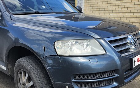 Volkswagen Touareg III, 2005 год, 700 000 рублей, 4 фотография