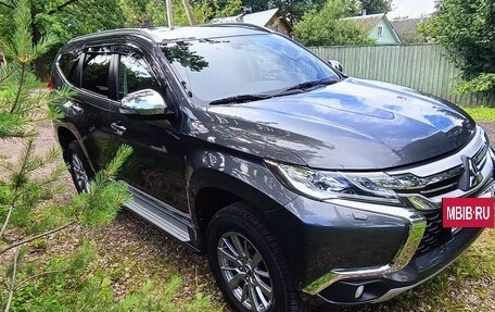 Mitsubishi Pajero Sport III рестайлинг, 2019 год, 2 750 000 рублей, 2 фотография