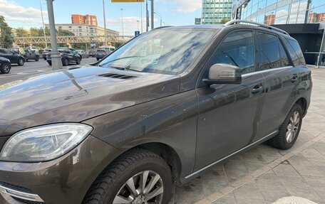 Mercedes-Benz M-Класс, 2012 год, 2 000 000 рублей, 2 фотография