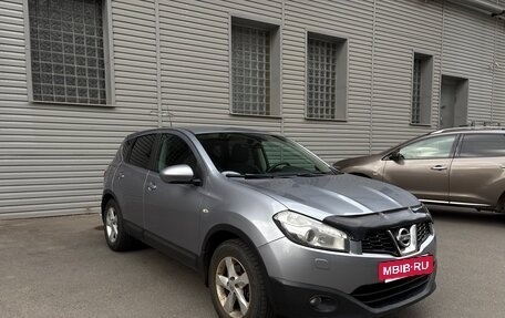 Nissan Qashqai, 2011 год, 870 000 рублей, 2 фотография