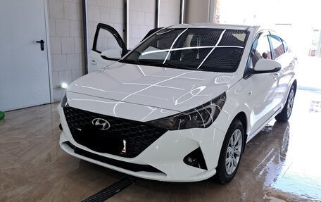 Hyundai Solaris II рестайлинг, 2021 год, 1 350 000 рублей, 3 фотография