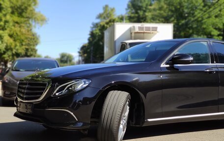 Mercedes-Benz E-Класс, 2016 год, 3 000 000 рублей, 3 фотография