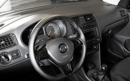 Volkswagen Polo VI (EU Market), 2017 год, 1 151 200 рублей, 3 фотография
