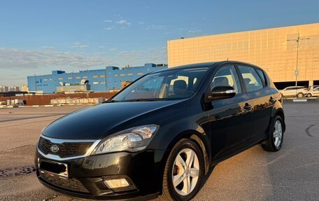 KIA cee'd I рестайлинг, 2010 год, 1 100 000 рублей, 2 фотография