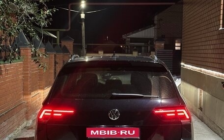 Volkswagen Tiguan II, 2020 год, 2 450 000 рублей, 2 фотография