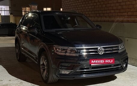 Volkswagen Tiguan II, 2020 год, 2 450 000 рублей, 5 фотография