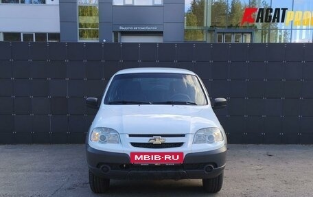 Chevrolet Niva I рестайлинг, 2018 год, 670 000 рублей, 2 фотография