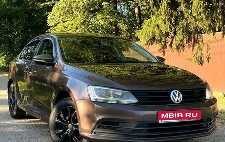 Volkswagen Jetta VI, 2014 год, 885 000 рублей, 3 фотография