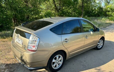 Toyota Prius, 2007 год, 860 000 рублей, 3 фотография