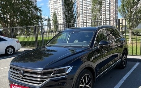 Volkswagen Touareg III, 2021 год, 6 900 000 рублей, 2 фотография