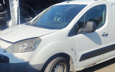 Peugeot Partner II рестайлинг 2, 2010 год, 295 000 рублей, 1 фотография