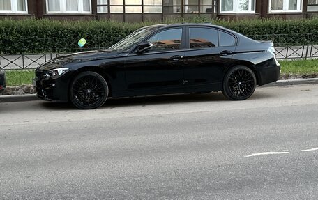 BMW 3 серия, 2015 год, 1 800 000 рублей, 2 фотография