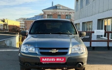 Chevrolet Niva I рестайлинг, 2018 год, 650 000 рублей, 2 фотография